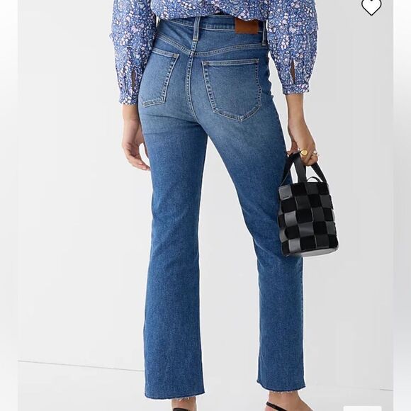 High-rise slim demi-boot jean in Pin Cherry wash - Picture 8 of 9